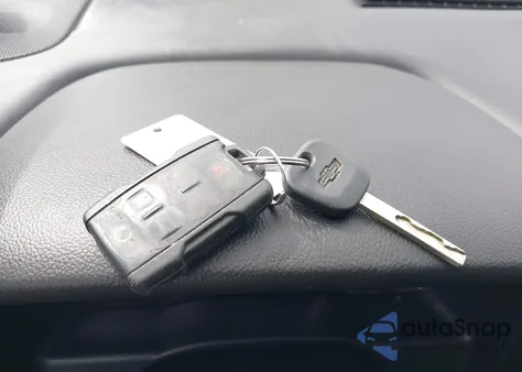 2017 Chevrolet Silverado 1500 1Lt from USA, damaged, VIN 3GCUKREC7HG162380